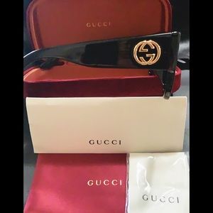 *Brand New* Authentic oversized Gucci Sunglasses!